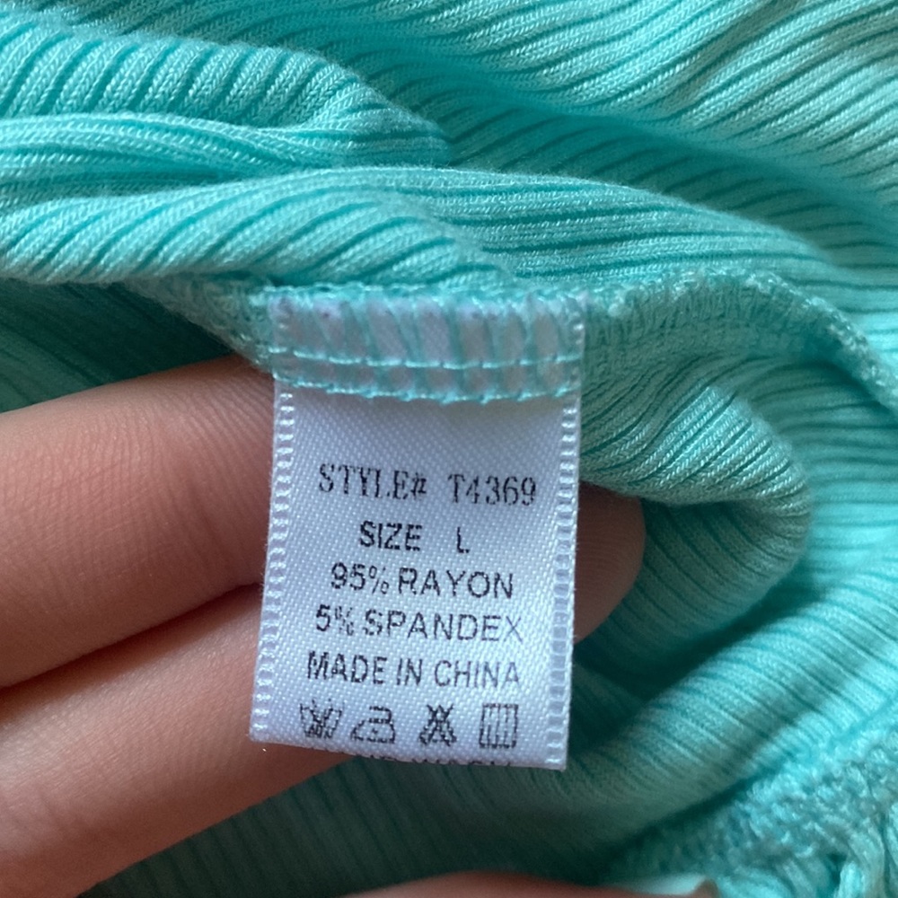 NWOT Windsor Turquoise Adjustable Tank Top With Ruching & Ruffles - Picture 5 of 5